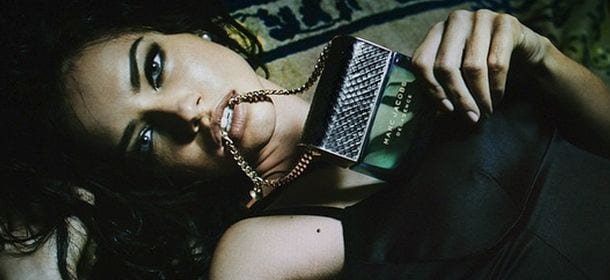 Decadence di Marc Jacobs: Adriana Lima nella campagna pubblicitaria
