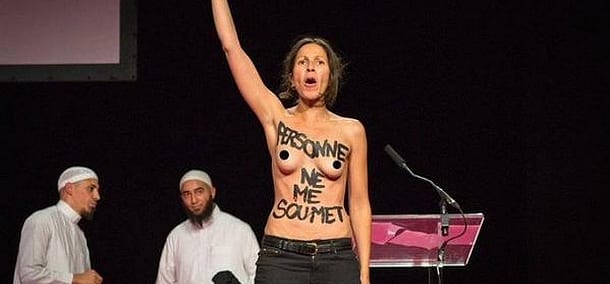 Femen a Parigi