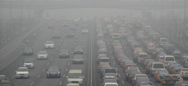 Emergenza smog a Roma e Milano. Come affrontarla?