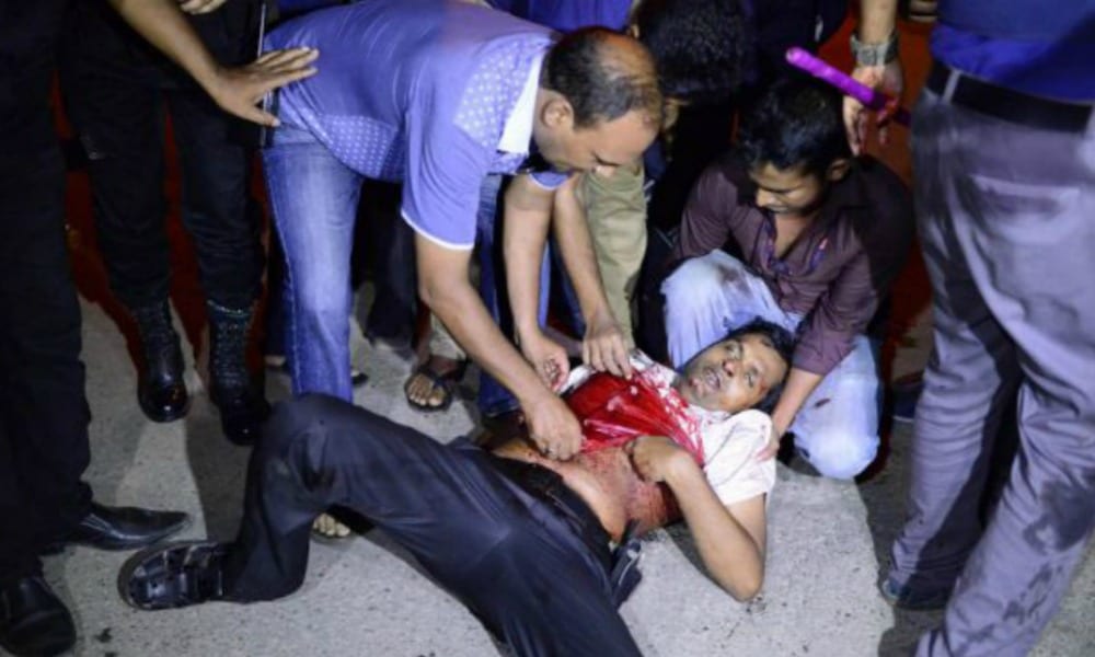 Isis è di nuovo strage. Assalto a Dacca in Bangladesh, tra le vittime anche italiani