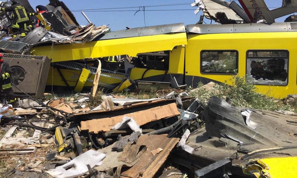 Puglia: l'inferno tra le lamiere, più di 20 morti. Il racconto dei testimoni [FOTO]