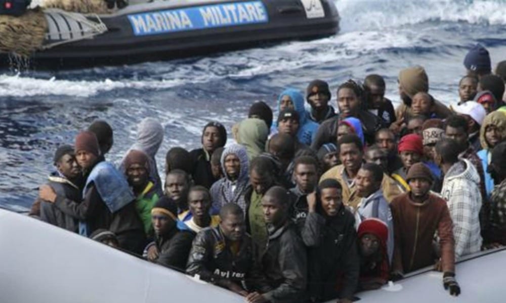 Migranti: l'Isis dalla Libia porta i terroristi verso l'Italia