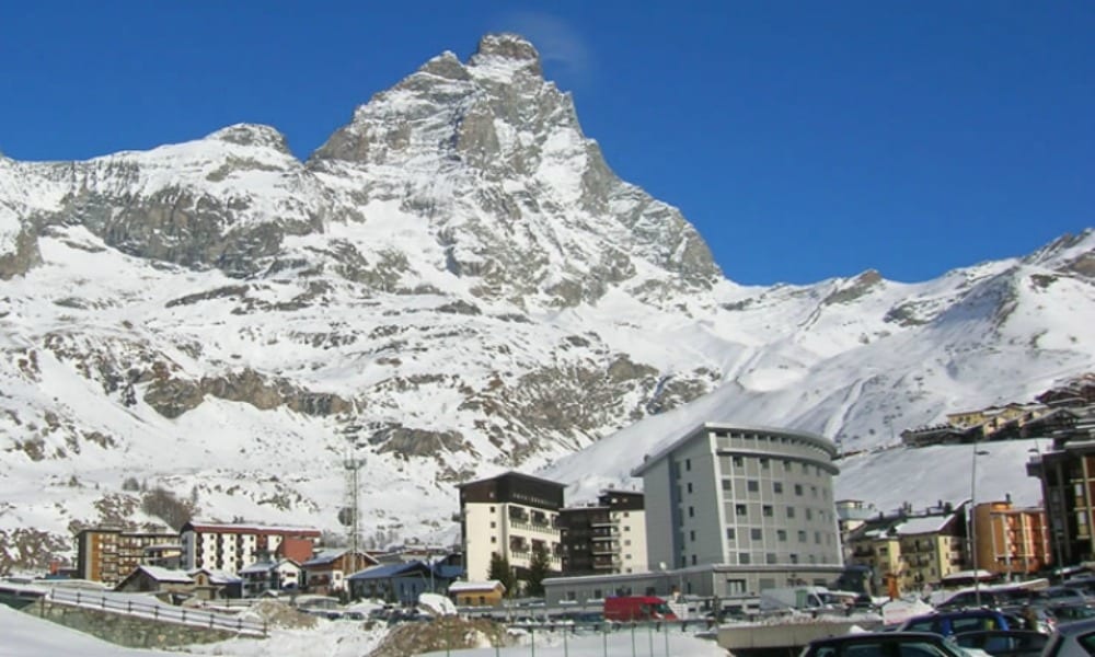 Tragedia in montagna: morti una guida e uno sciatore sul Cervino