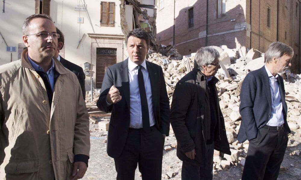 Matteo Renzi nelle zone del terremoto. 