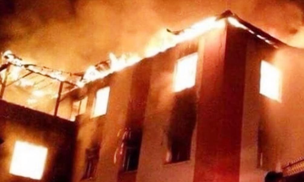 Turchia, incendio devasta una scuola femminile: strage di ragazze