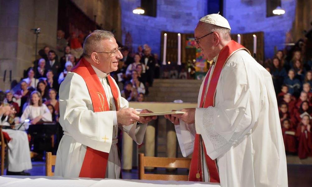 Ecco perché papa Francesco ha celebrato Lutero coi protestanti [VIDEO]
