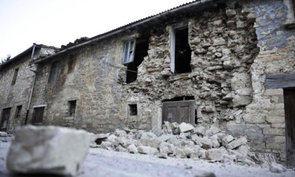 Terremoto, violenta scossa di magnitudo 4.8 nel cuore della notte. Paura a Macerata
