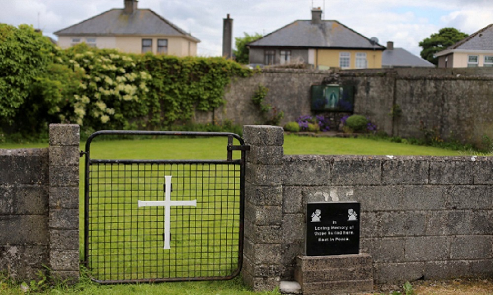 Irlanda, scoperta shock: 800 bambini sepolti in un istituto di suore