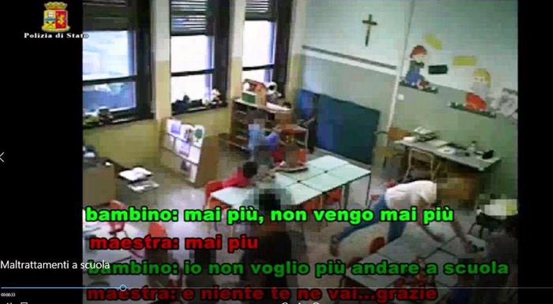 Ragusa, maltrattamenti all'asilo: le frasi shock delle maestre ai bambini [VIDEO]