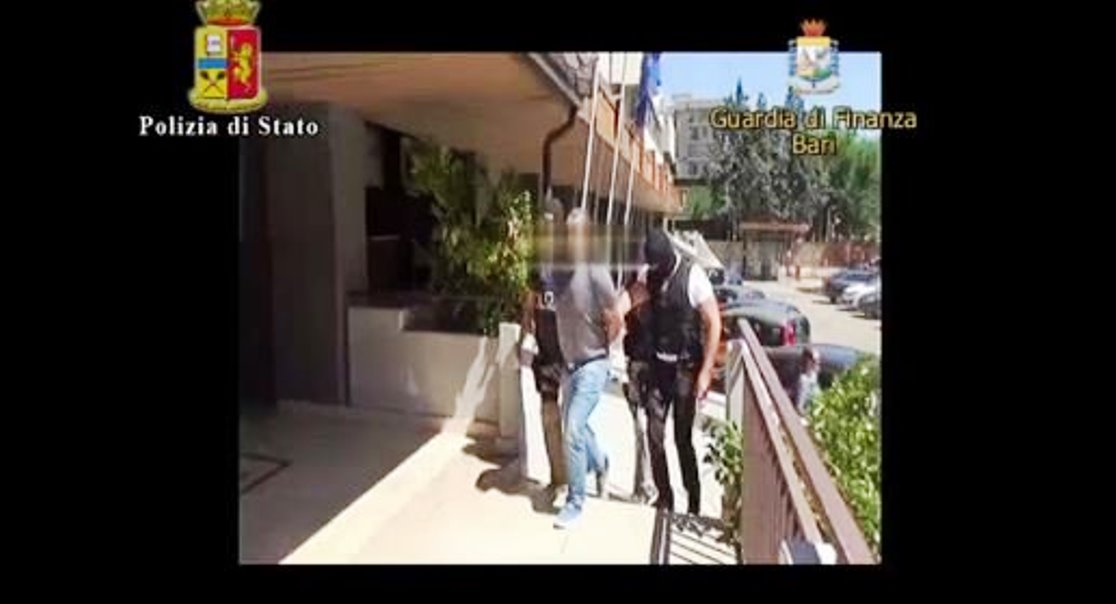 Bari, arrestato foreign fighter ceceno pro Isis. "Era pronto a immolarsi" [VIDEO]
