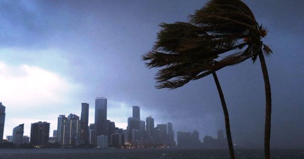 L'uragano Irma in Florida: Milioni di evacuati. Trump: "Fuggite finché siete in tempo" [VIDEO]