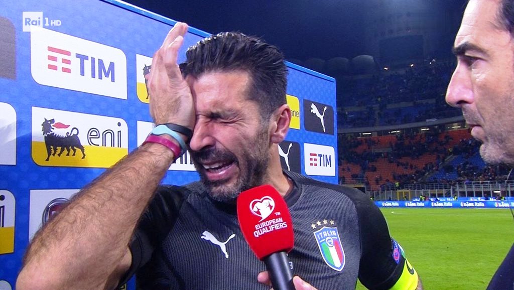 Italia Svezia, siamo fuori dal Mondiale di Russia. Le lacrime di Gigi Buffon. Il video