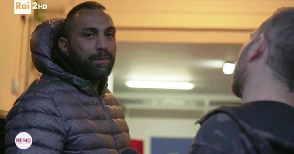 Shock e violenza a Ostia: troupe della Rai aggredita a testate [VIDEO, IMMAGINI FORTI]