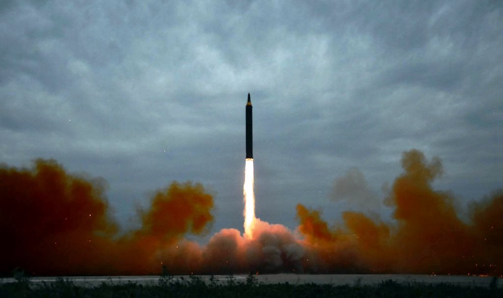 Corea del Nord, lanciato un nuovo missile. Tensione di nuovo altissima