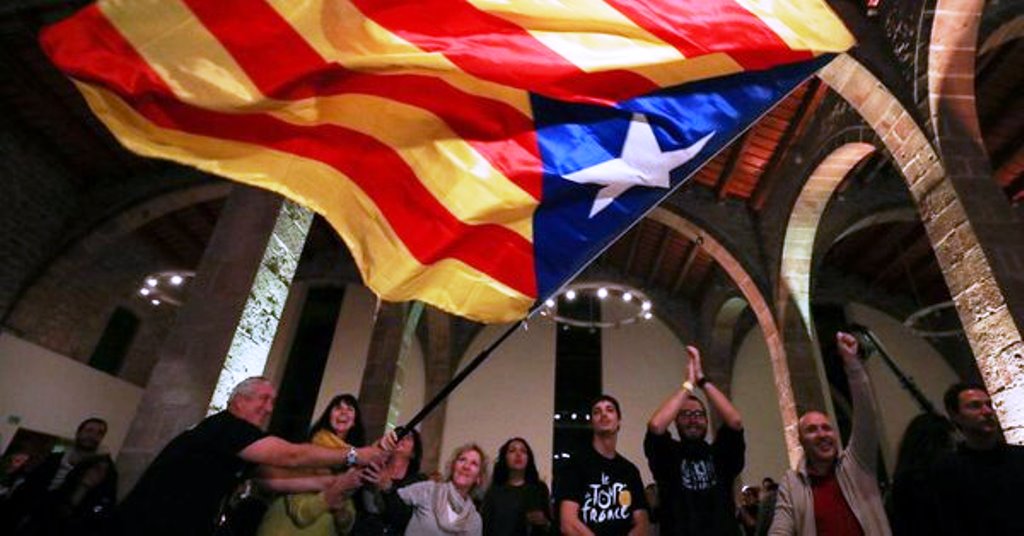Elezioni in Catalogna: vincono gli indipendentisti. Ma il partito più votato vuole la Spagna
