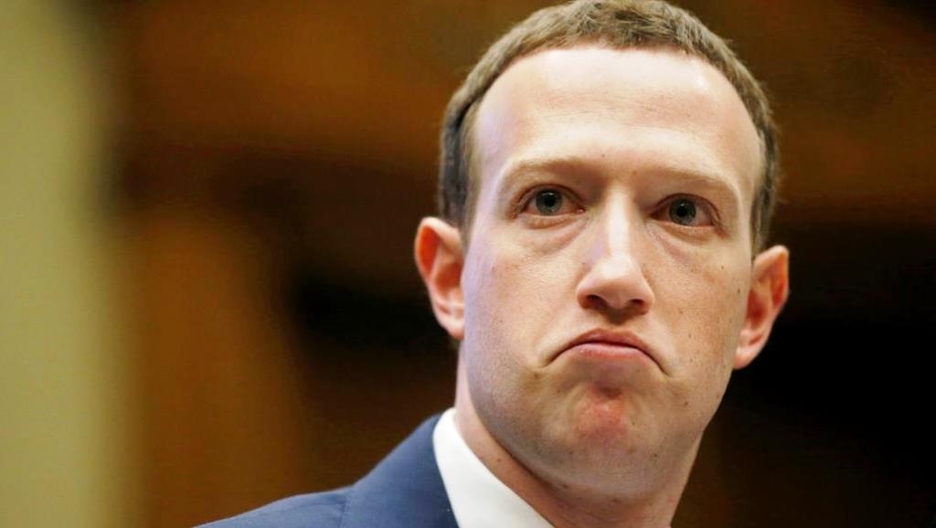 Facebook, Mark Zuckerberg interrogato al Congresso Usa, cosa ha detto su dati personali