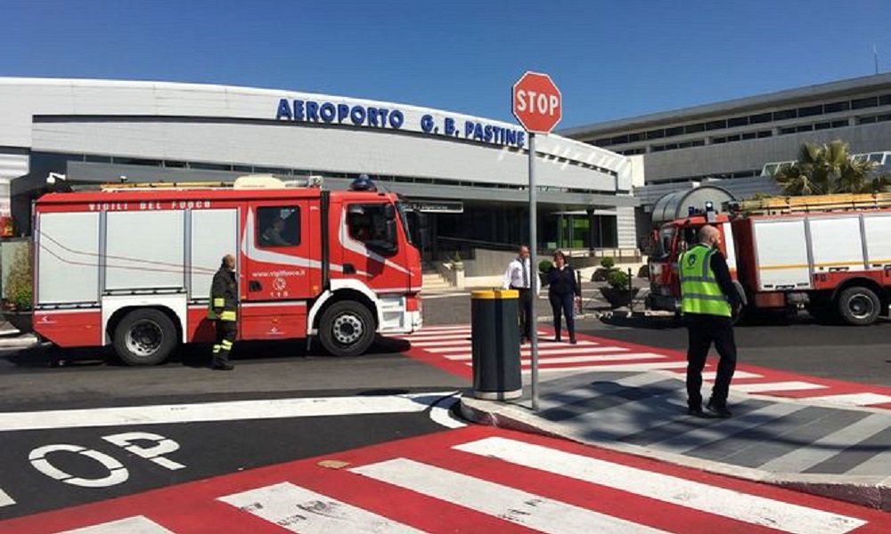 Roma, allarme bomba all'aeroporto di Ciampino: scalo evacuato