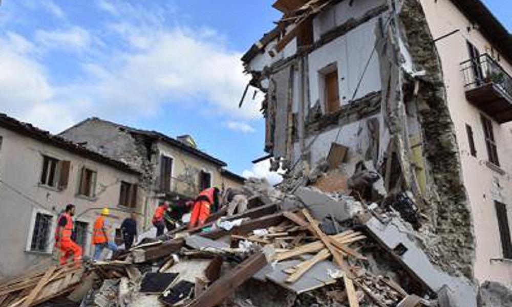 Terremoto, shock a Arquata del Tronto: ancora 'sciacalli' nelle case