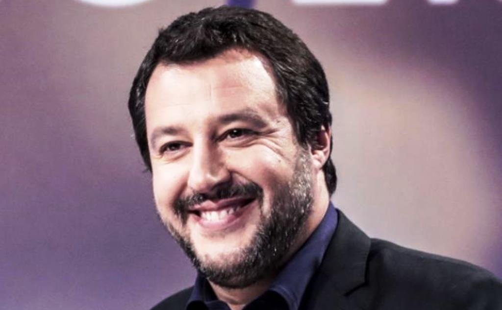 Salvini: via i limiti ai pagamenti in contanti e flat tax subito
