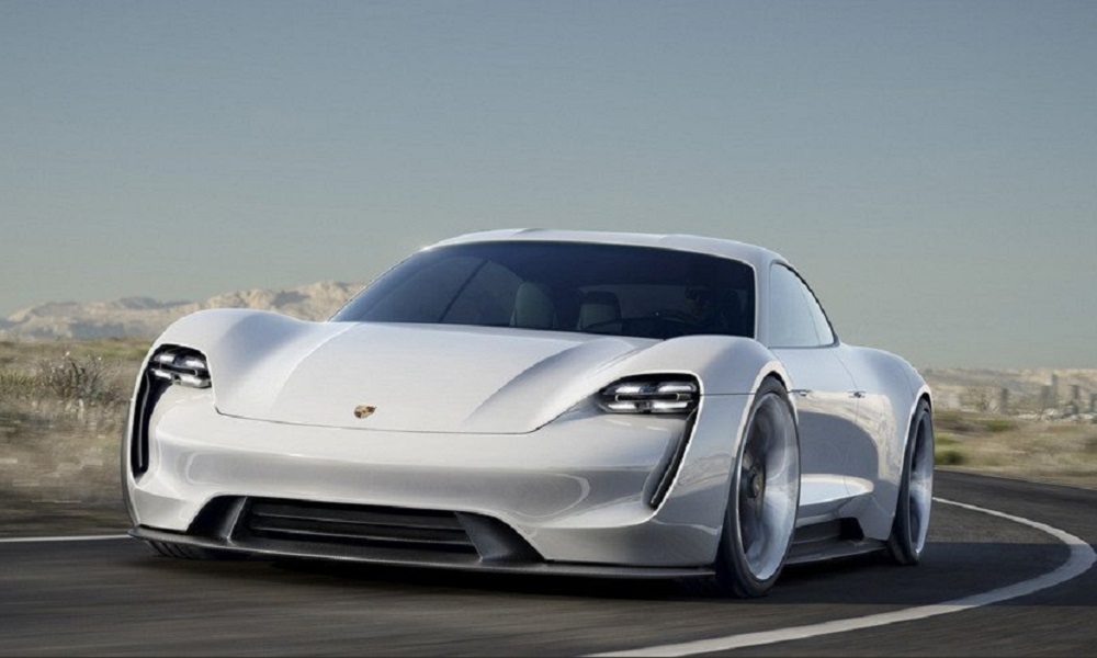 Taycan, ecco la prima Porsche elettrica: foto e caratteristiche