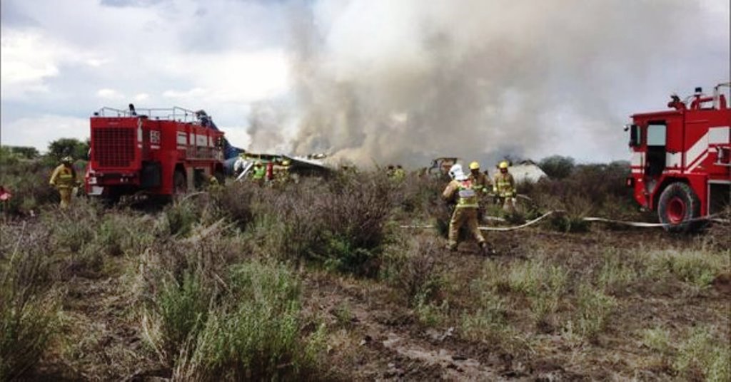 Tragedia in Messico: aereo precipita dopo il decollo con 103 persone a bordo