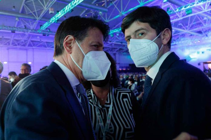 Giuseppe Conte, Roberto Speranza Inchiesta Covid: Giuseppe Conte e Roberto Speranza saranno interrogati a Brescia il 10 maggio