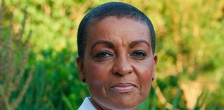 Adjoa Andoh attacca la Famiglia Reale