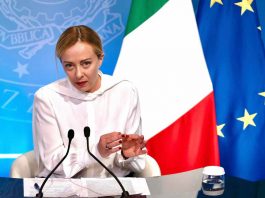 Il taglio al cuneo fiscale è migliore del salario minimo. Lo ha dichiarato la premier Giorgia Meloni in collegamento con il Festival dell'Economia di Trento