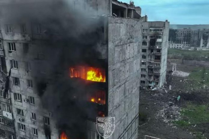 Guerra in Ucraina I partigiani russi combattono contro Putin e dicono agli ucraini: