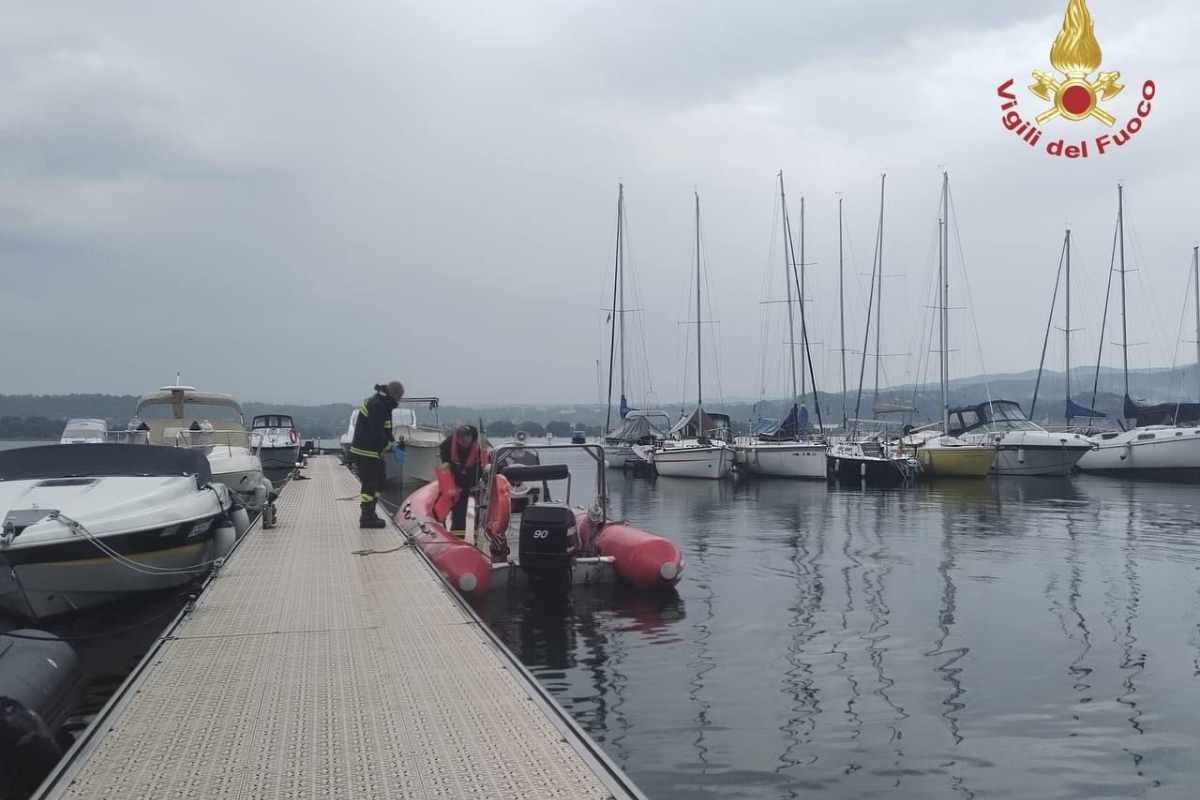 Maltempo, una barca si ribalta sul Lago Maggiore, 4 turisti morti