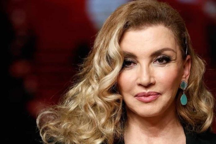 Milly Carlucci passa alle vie legali