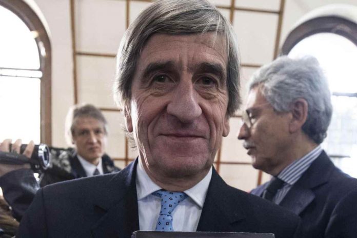 Stefano Andreotti Intervista a Stefano Andreotti in occasione del decimo anniversario del padre Giulio