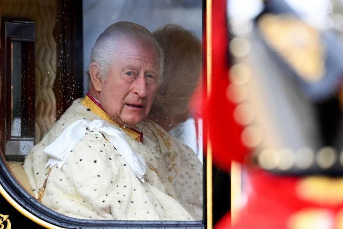 Incoronazione Re Carlo, il dettaglio non è sfuggito agli utenti