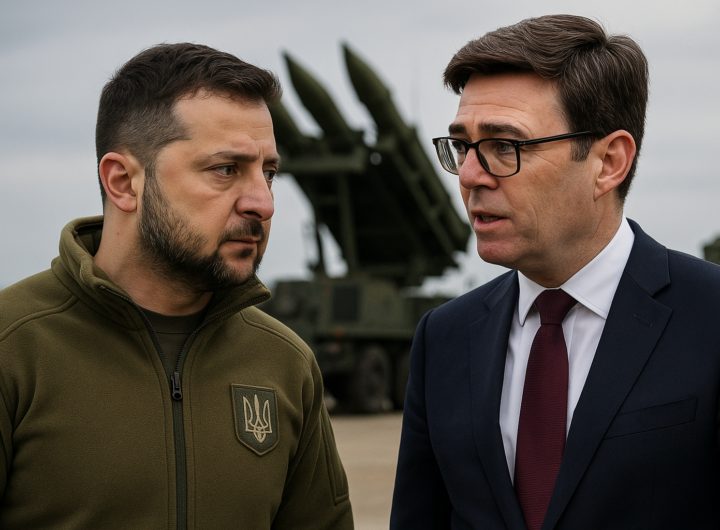 Zelenskyy negli USA e UK per rafforzare il sostegno militare: pressione su difesa aerea mentre Mosca intensifica i colpi