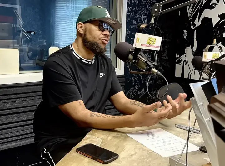 Il rapper marocchino Mehdi El Youbi scarcerato temporaneamente dopo l'arresto per 'insulto istituzionale'